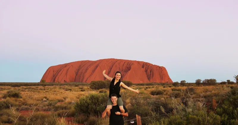 Ab Alice Springs: Uluru-Tagesausflug & BBQ