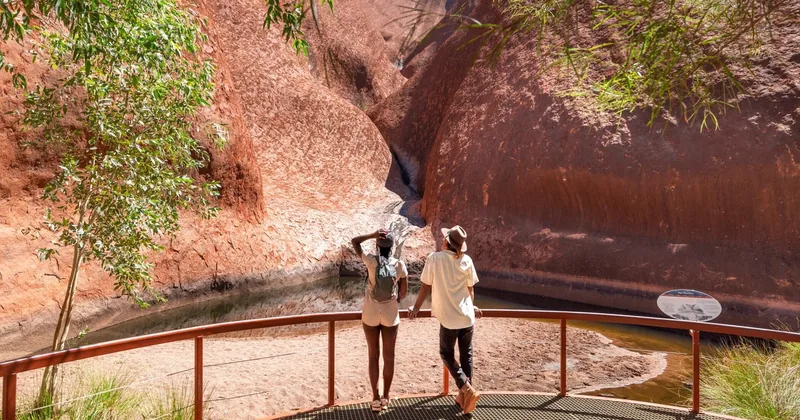 Uluru-Kultur und Wege am Kata Tjuta
